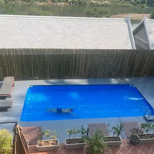*** Hotel Namkhan Riverside Laos